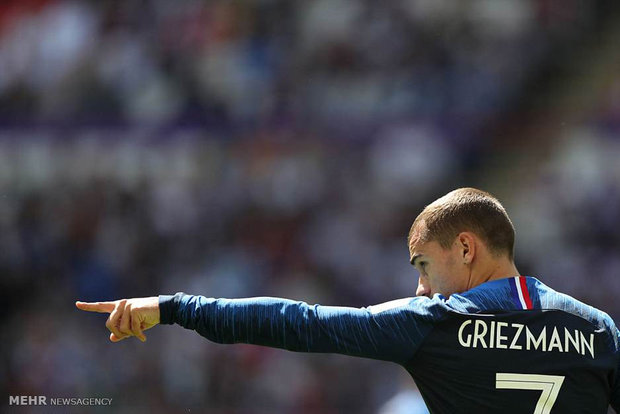 دیدار تیم های ملی فوتبال فرانسه و استرالیا‎