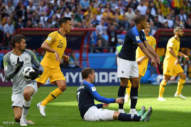 دیدار تیم های ملی فوتبال فرانسه و استرالیا‎