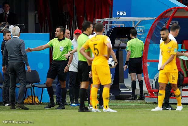 دیدار تیم های ملی فوتبال فرانسه و استرالیا‎