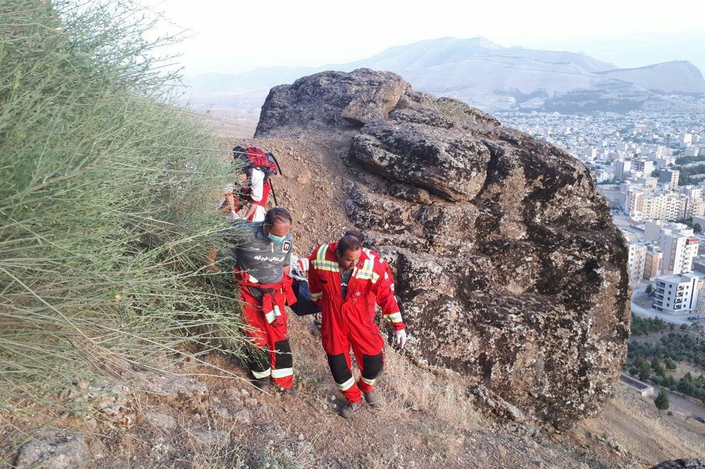 نجات جان ۴ کوهنورد گرفتار در ارتفاعات  «کان صیفی» ایلام