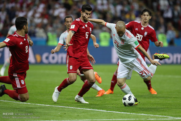 روس میں ایران اور اسپین کی ٹیموں کے درمیان مقابلہ