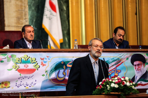 نشست شورای عالی استانها