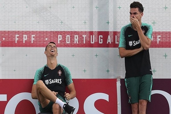 حضور غیرمنتظره رونالدو در تمرین پرتغال قبل از بازی با ایران