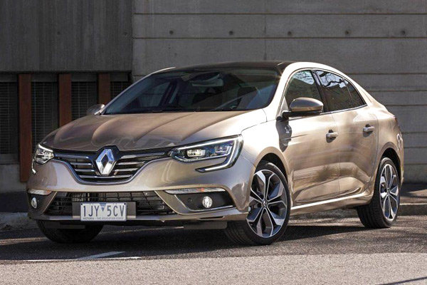 مگان جدید، خود را برای ایران می‌آراید