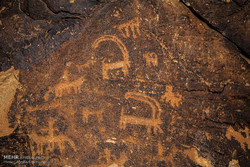 سنگ نگاره های ۱۲ هزار ساله یزد