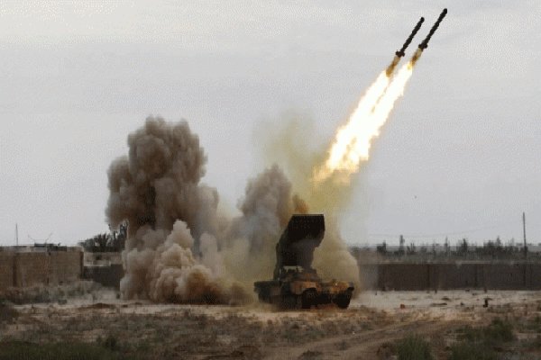 القوة الصاروخية اليمنية تستهدف وزارة الدفاع السعودية