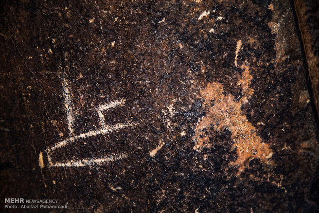 12000-year-old Arnan petroglyphs