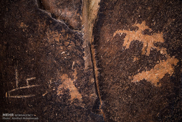 سنگ نگاره های 12 هزار ساله یزد