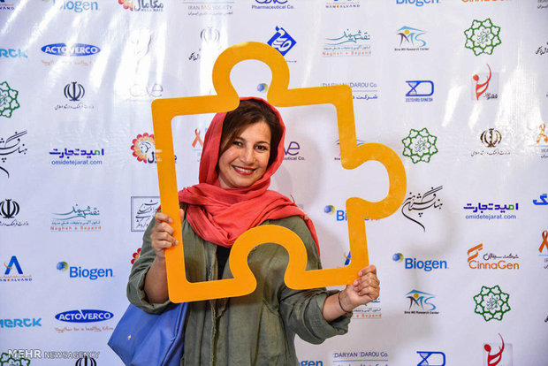 ساخت بزرگترین پازل با موضوع سمفونی لک لک ها 