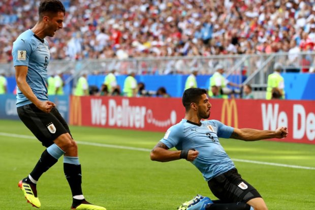 پایان نیمه اول/ شکست روسیه برابر اروگوئه با گل سوارز
