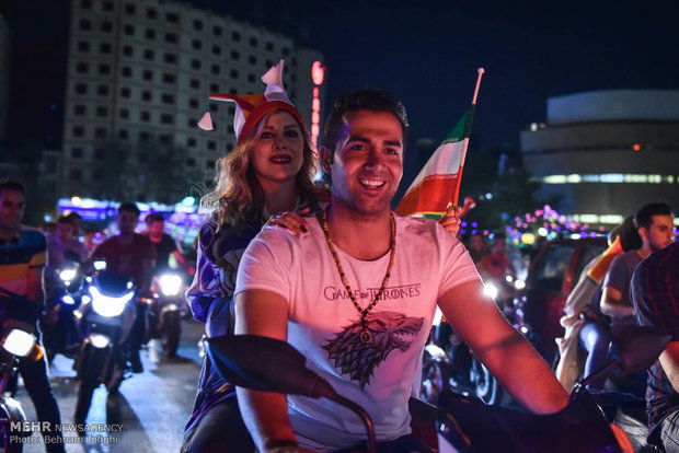 Iran-Portugal draw brings crowds to Tehran streets