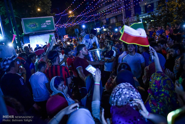 Iran-Portugal draw brings crowds to Tehran streets