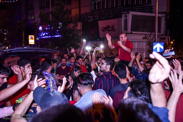 Iran-Portugal draw brings crowds to Tehran streets