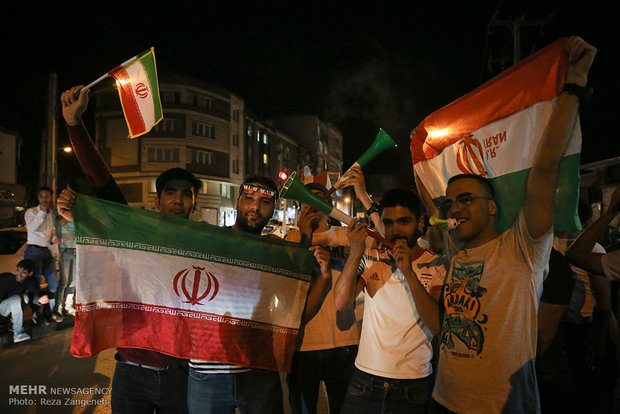 تماشای دیدار تیم ملی فوتبال ایران و پرتغال  در همدان