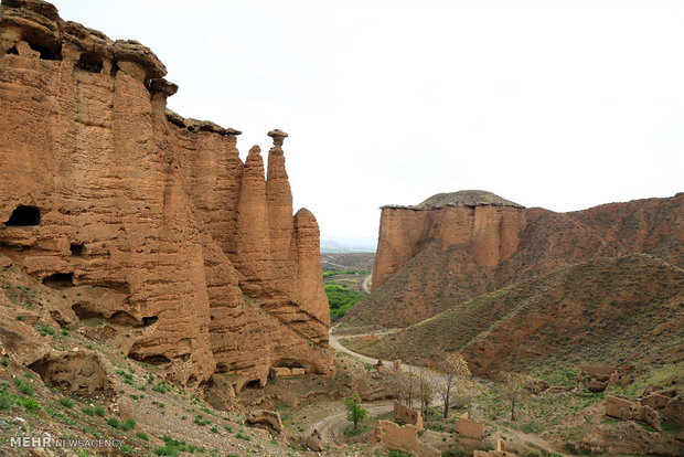 Behestan Castle in Zanjan Province