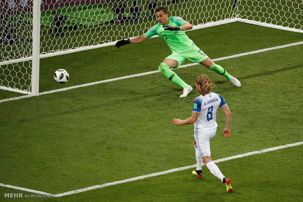 دیدار تیم های ملی فوتبال ایسلند و کرواسی‎