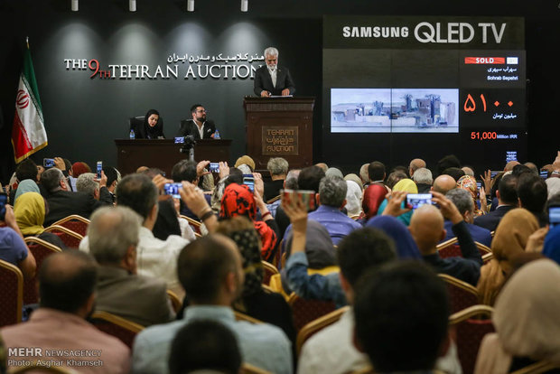 Tehran Auction sells $7.8 mn Iranian artworks