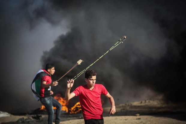 مشارکت هزاران فلسطینی در تظاهرات بازگشت در مرز غزه 