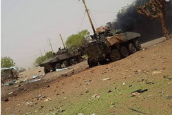 مقتل وإصابة 10 عسكريين في مالي بكمين نصبه مسلحون لقافلة وسط البلاد