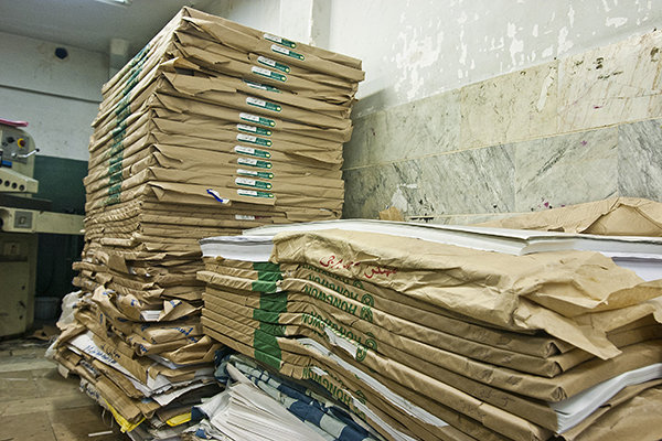 ثبت سفارش ۳۴۰ هزار تن کاغذ/ جزئیات ورود کاغذها اعلام می‌شود