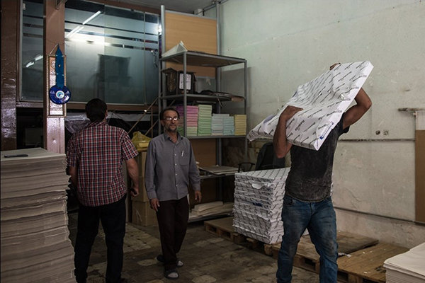 واردات فوری ۲۰ هزار تن کاغذ مطبوعات