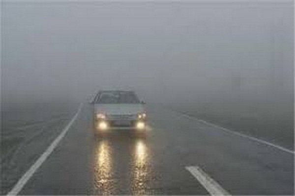 مه آلود بودن بعضی از محورهای مواصلاتی استان ایلام