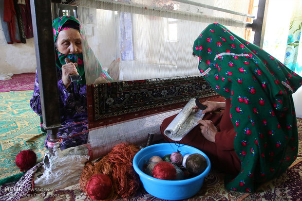 ُUnique Turkmen carpet 'Dorou'