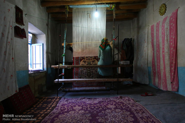 ُUnique Turkmen carpet 'Dorou'