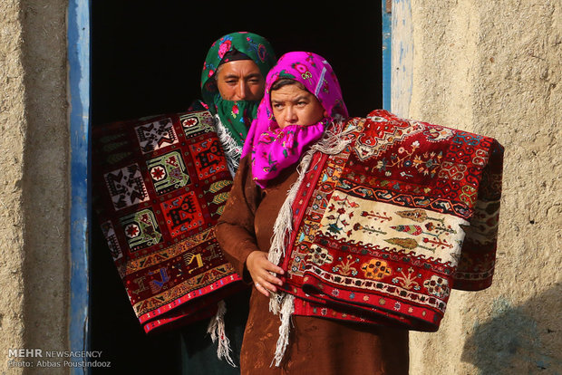 ُUnique Turkmen carpet 'Dorou'