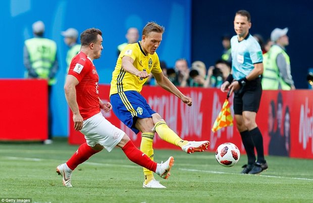 دیدار تیم های ملی فوتبال سوئد و سوئیس‎