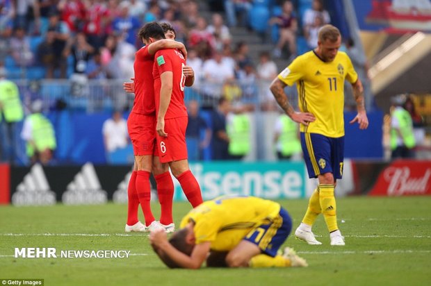 دیدار تیم های ملی فوتبال سوئد و انگلیس