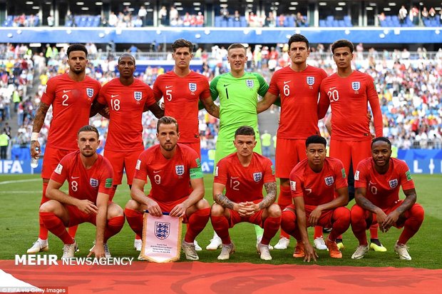 دیدار تیم های ملی فوتبال سوئد و انگلیس