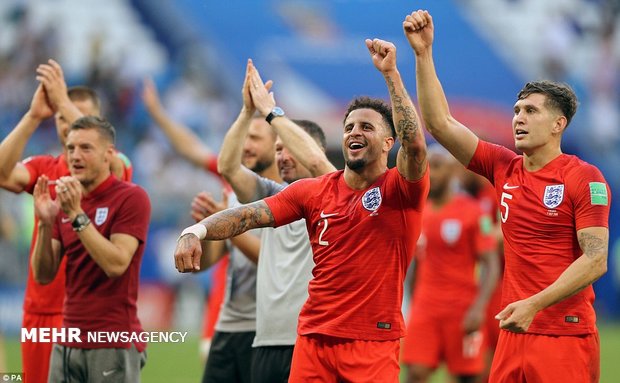 دیدار تیم های ملی فوتبال سوئد و انگلیس