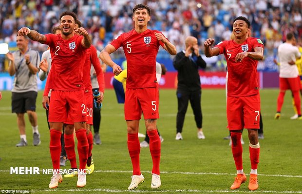 دیدار تیم های ملی فوتبال سوئد و انگلیس