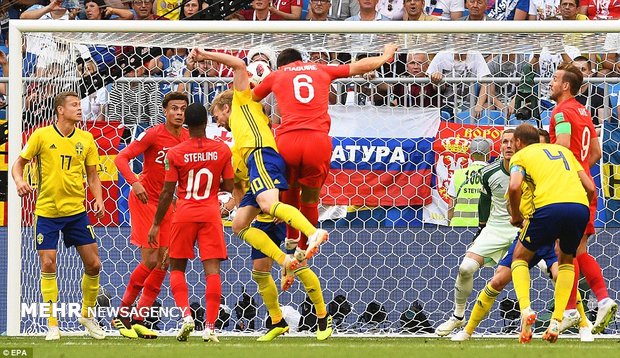 دیدار تیم های ملی فوتبال سوئد و انگلیس