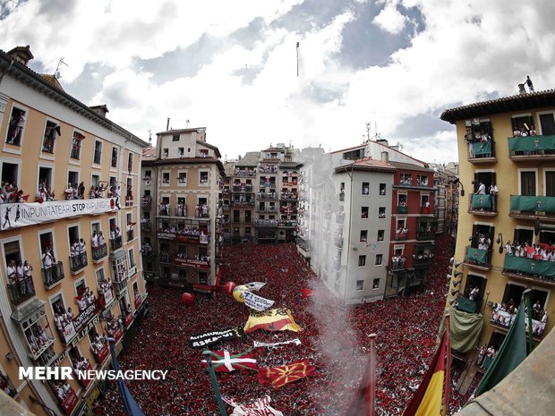  İspanya’da Kızgın Boğa Festivali