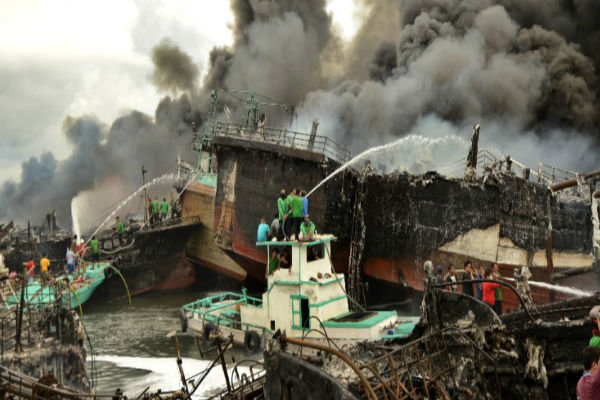 وقوع آتش سوزی گسترده در بالی اندونزی 