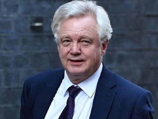 برطانوی وزیراعظم سے اختلاف کی وجہ سے بریگزٹ کے وزیر مستعفی
