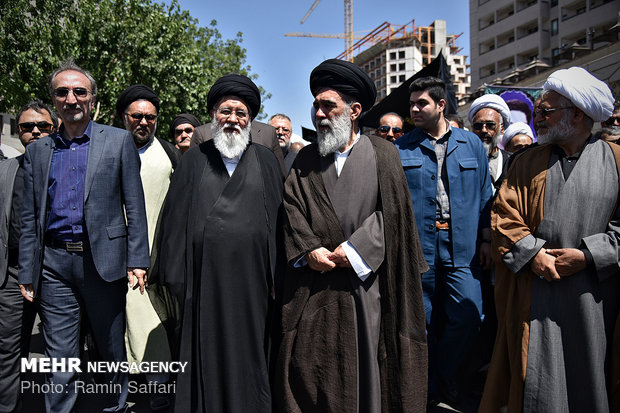 Mourners in Mashahhd mark Imam Sadegh martyrdom 