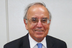 Arthur I. Cyr 