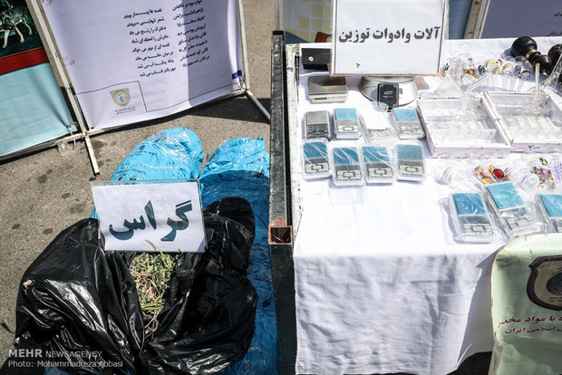 کشف بیش از دو تن انواع مواد مخدر توسط  پلیس مبارزه با مواد مخدر تهران