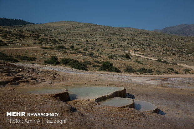 Badab Soort spring blanketed by drought 