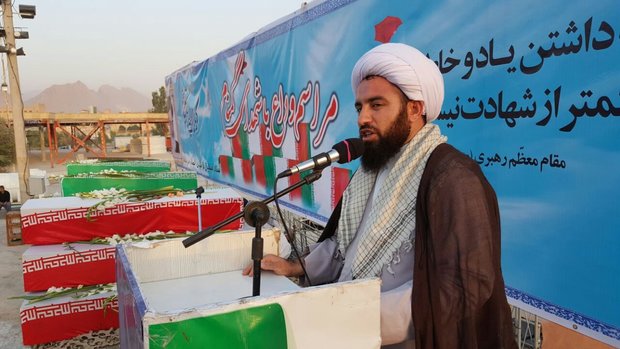 بی‌بصیرتی، کم‌کاری و بی‌اعتقادی اضلاع مثلث شوم تهدیدگر انقلاب 