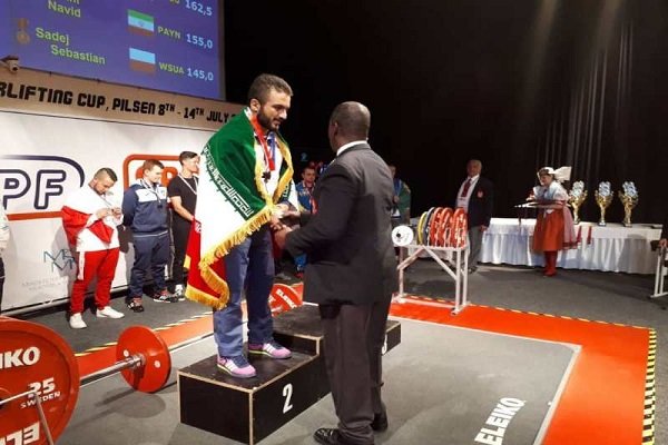 Iran’s Yazdani gains silver at World University Powerlifting Cup