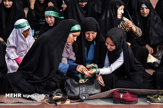 مسيرة لسيدات ايران في اليوم الوطني للعفاف والحجاب