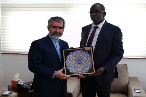 Iran, Senegal to develop healthcare coop.