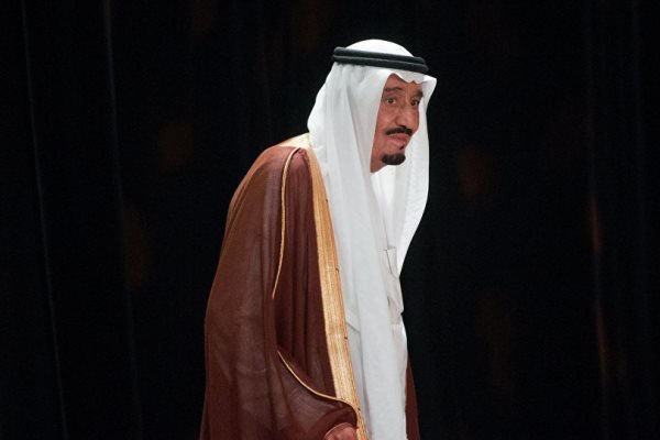 سعودی عرب کے بادشاہ مسقط پہنچ گئے
