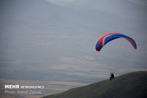 International paragliding tournament in Urmia