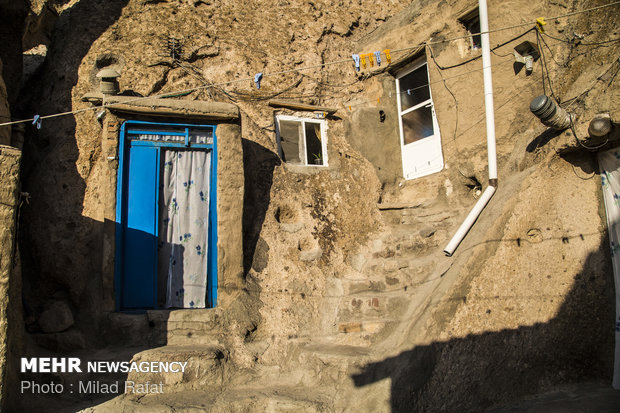 Kandovan, a terrific rocky village