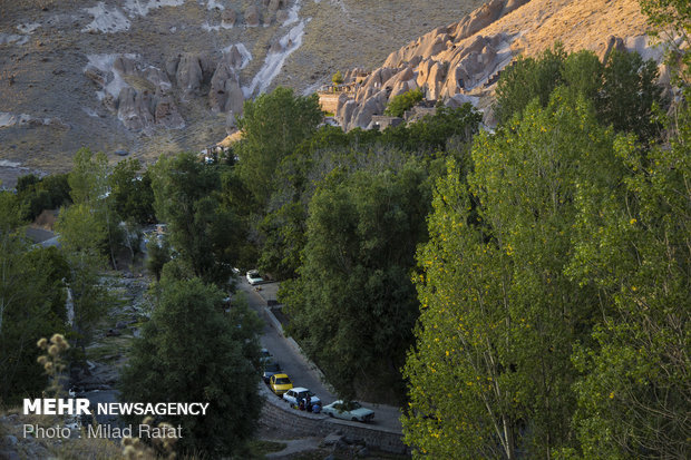 Kandovan, a terrific rocky village